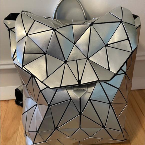 Geometric Silver Backpack - Picture 2 of 5